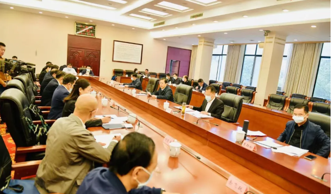 王一鸥专题调度“智慧岳阳”重点项目建设