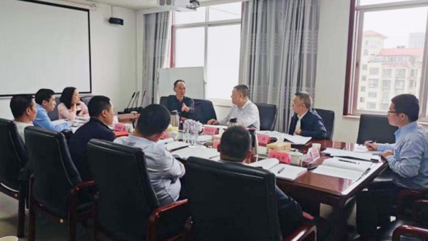 弘扬宪法精神，共建法治社会