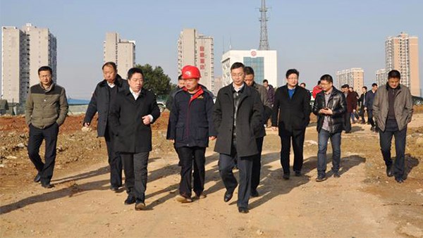 副市长陈恢清慰问临湖公路施工人员