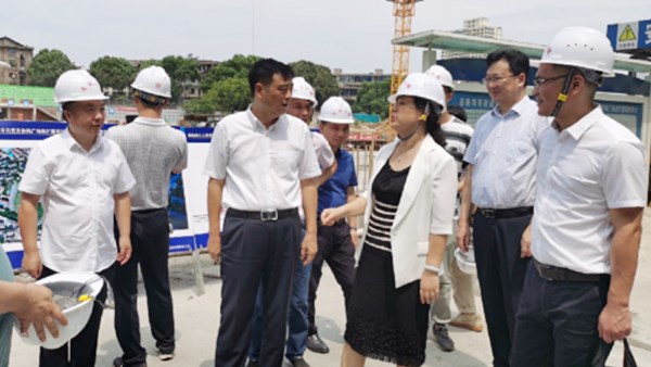 省总工会为交投集团重点项目送清凉  